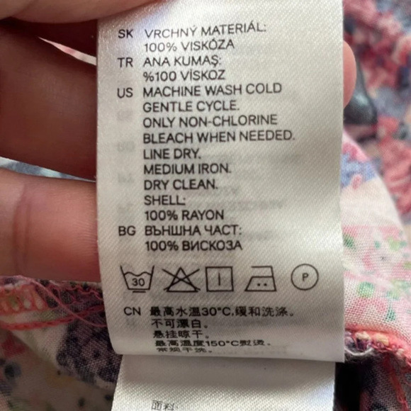 H & M Handkerchief Maxi Dress Sleeveless Size 4 Side Slit Patchwork Print Boho - Picture 15 of 16